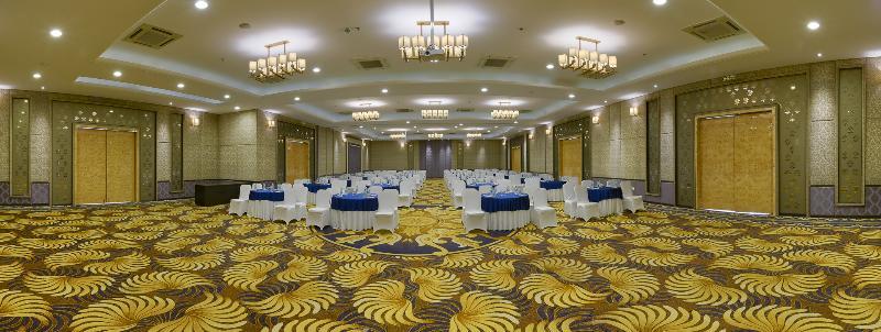 Davanam Sarovar Portico Suites Bangalore Exteriör bild